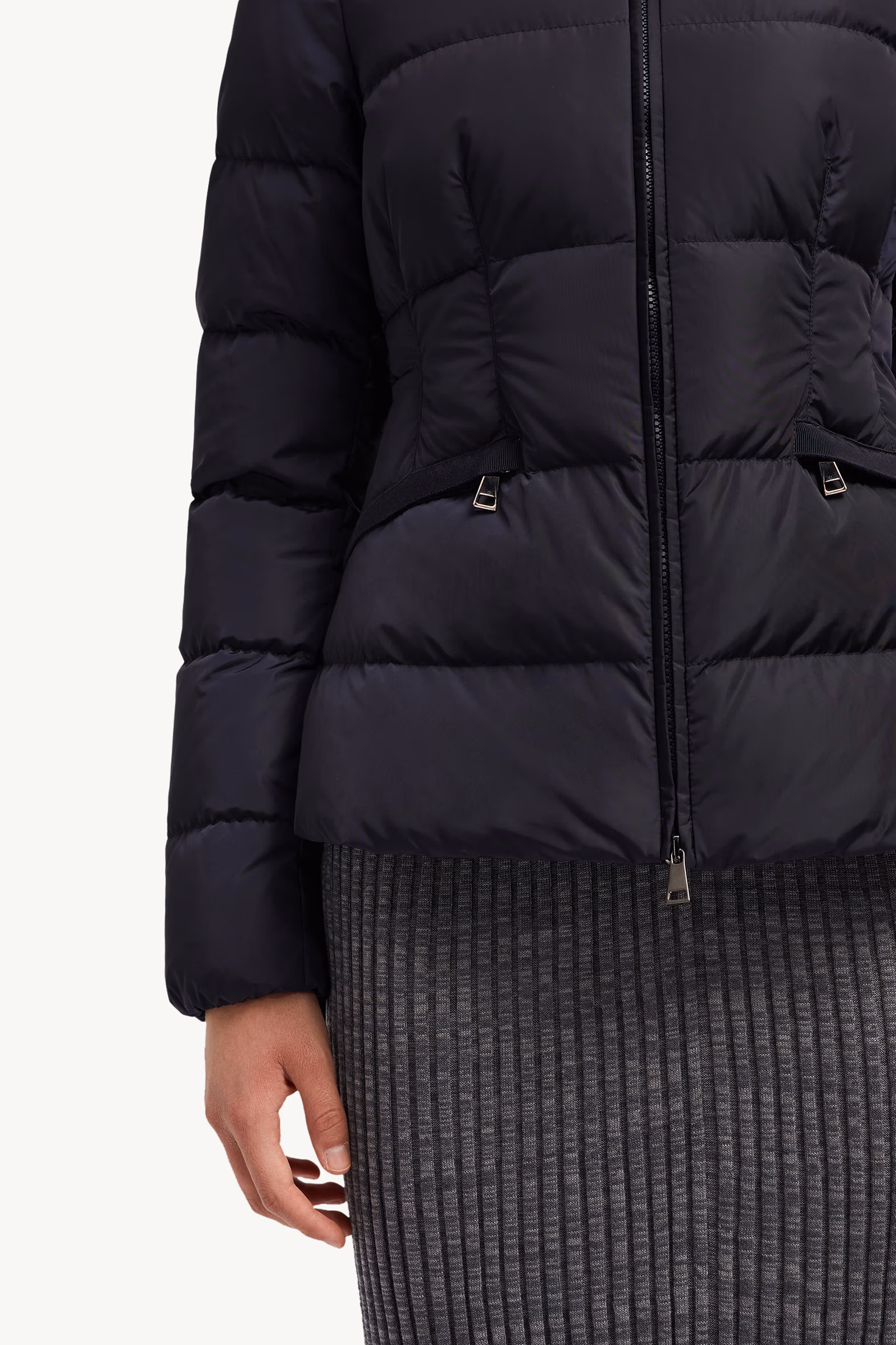 Doudoune courte à capuche Avoce Femmes Bleu Nuit Moncler 6
